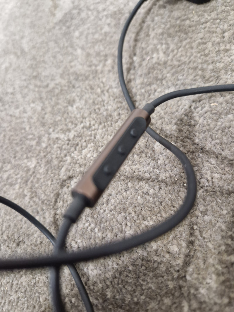 Bang & Olufsen Earset - Wireless Earphones - Bronze/Copper - Good - Image 10