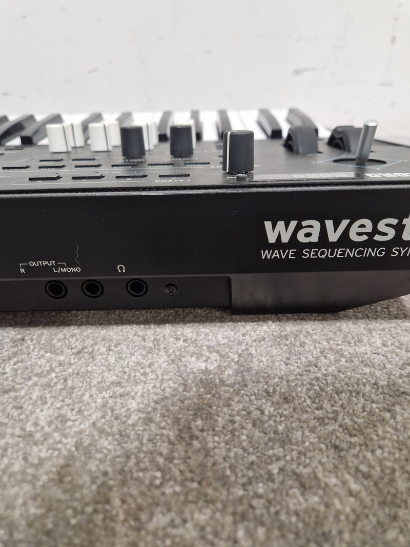 Korg Wavestate - Wave Sequencing Synthesizer - Black - Excellent w/ Power Supply - Image 11