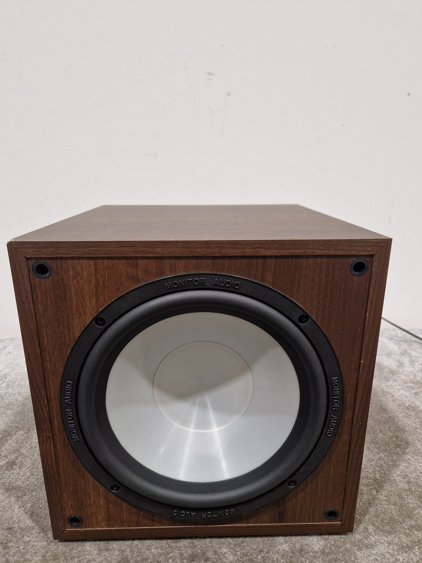 Monitor Audio MRW-10 - Active Subwoofer - Walnut - Excellent
