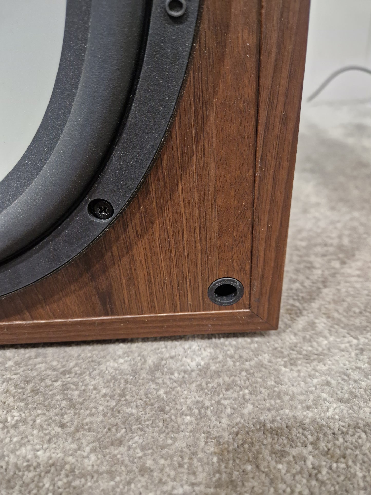 Monitor Audio MRW-10 - Active Subwoofer - Walnut - Excellent