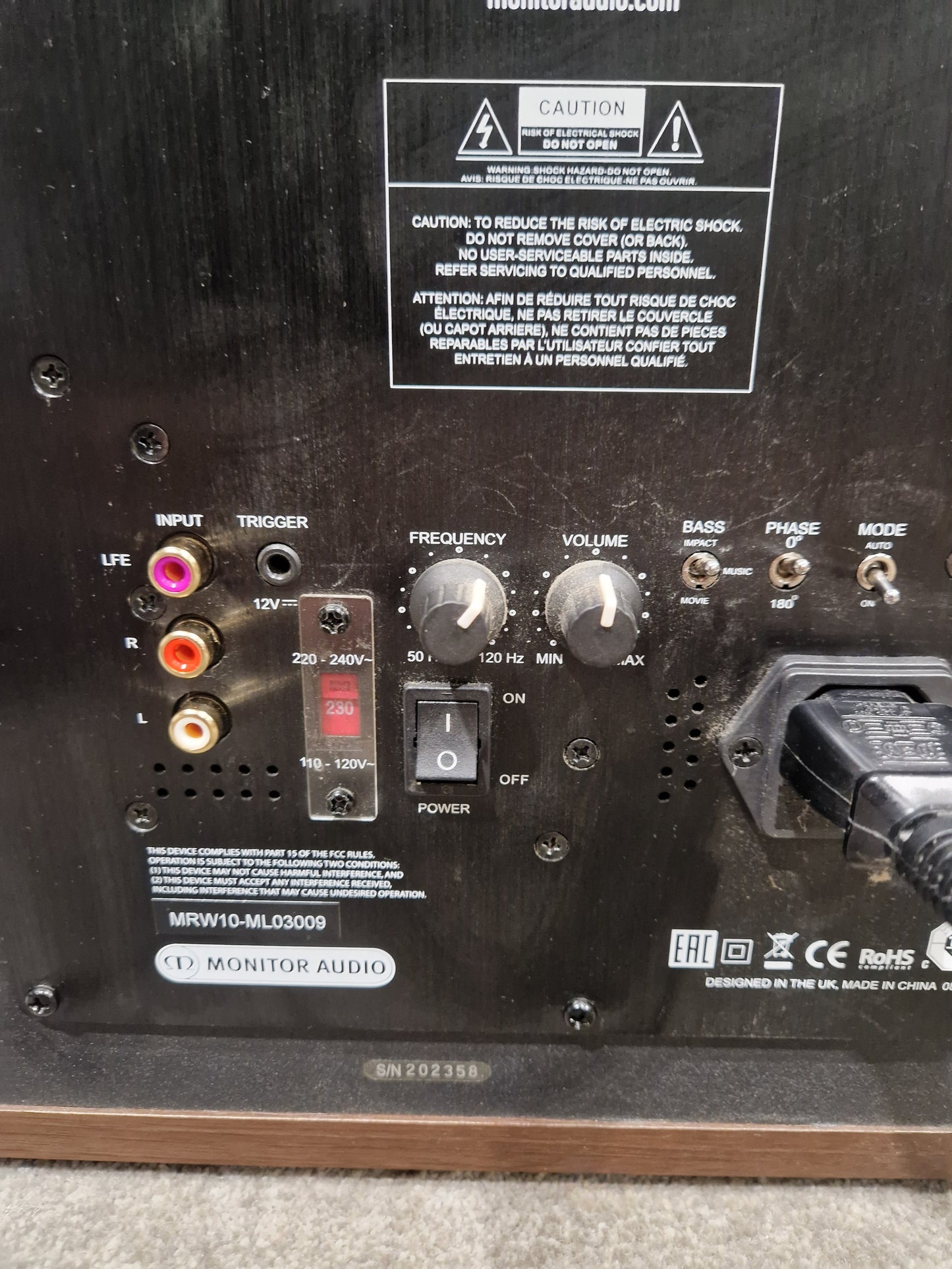 Monitor Audio MRW-10 - Active Subwoofer - Walnut - Excellent