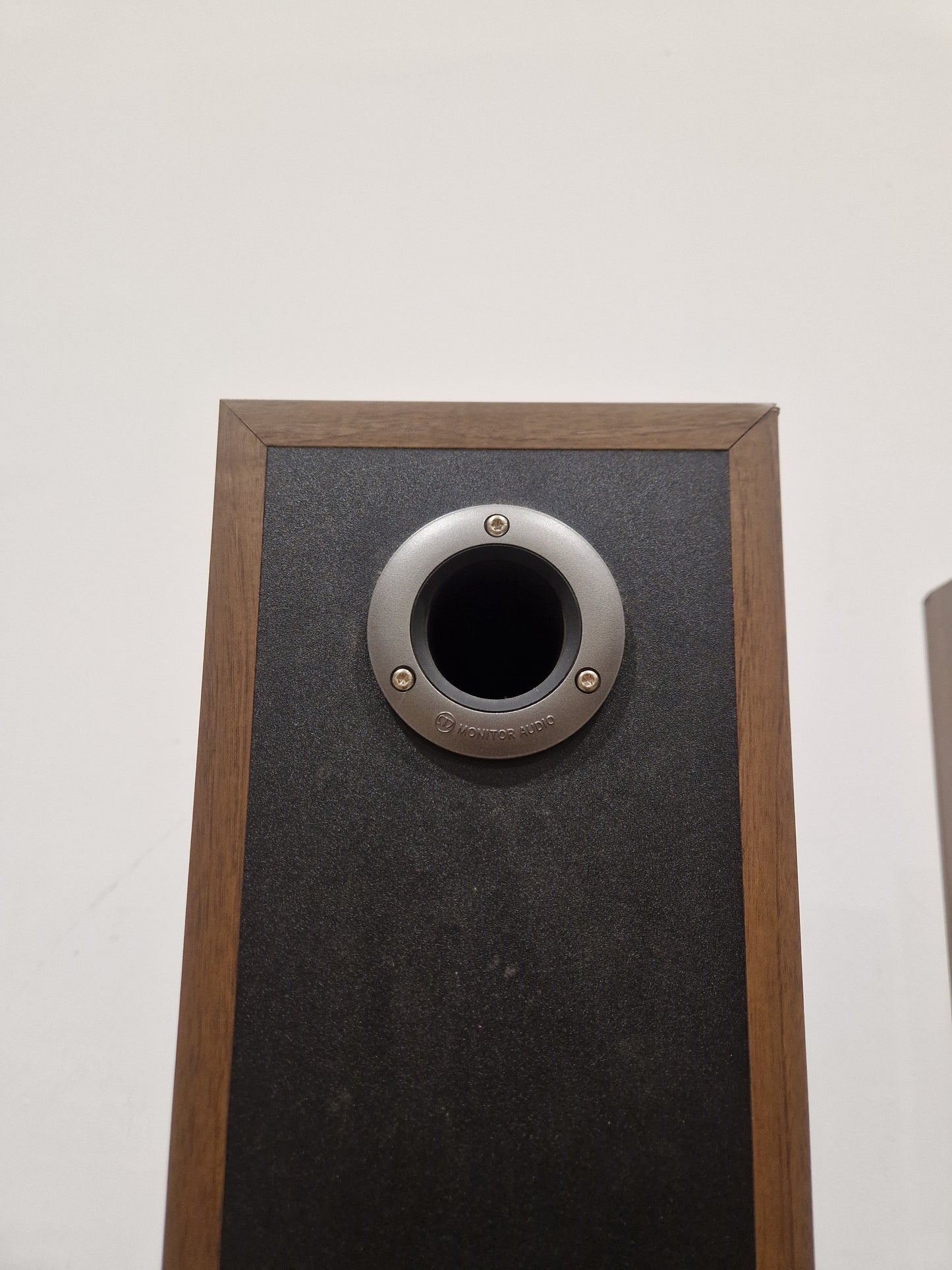 Monitor Audio Bronze 6 - Floorstanding Speakers - Pair - Walnut - Good