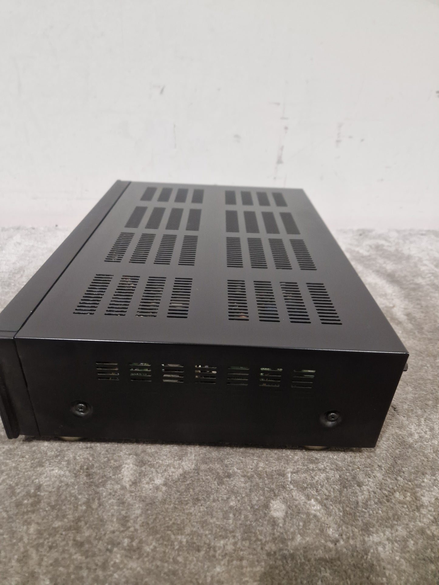 Marantz PM6006 - Integrated Amplifier - Black - Good w/ remote