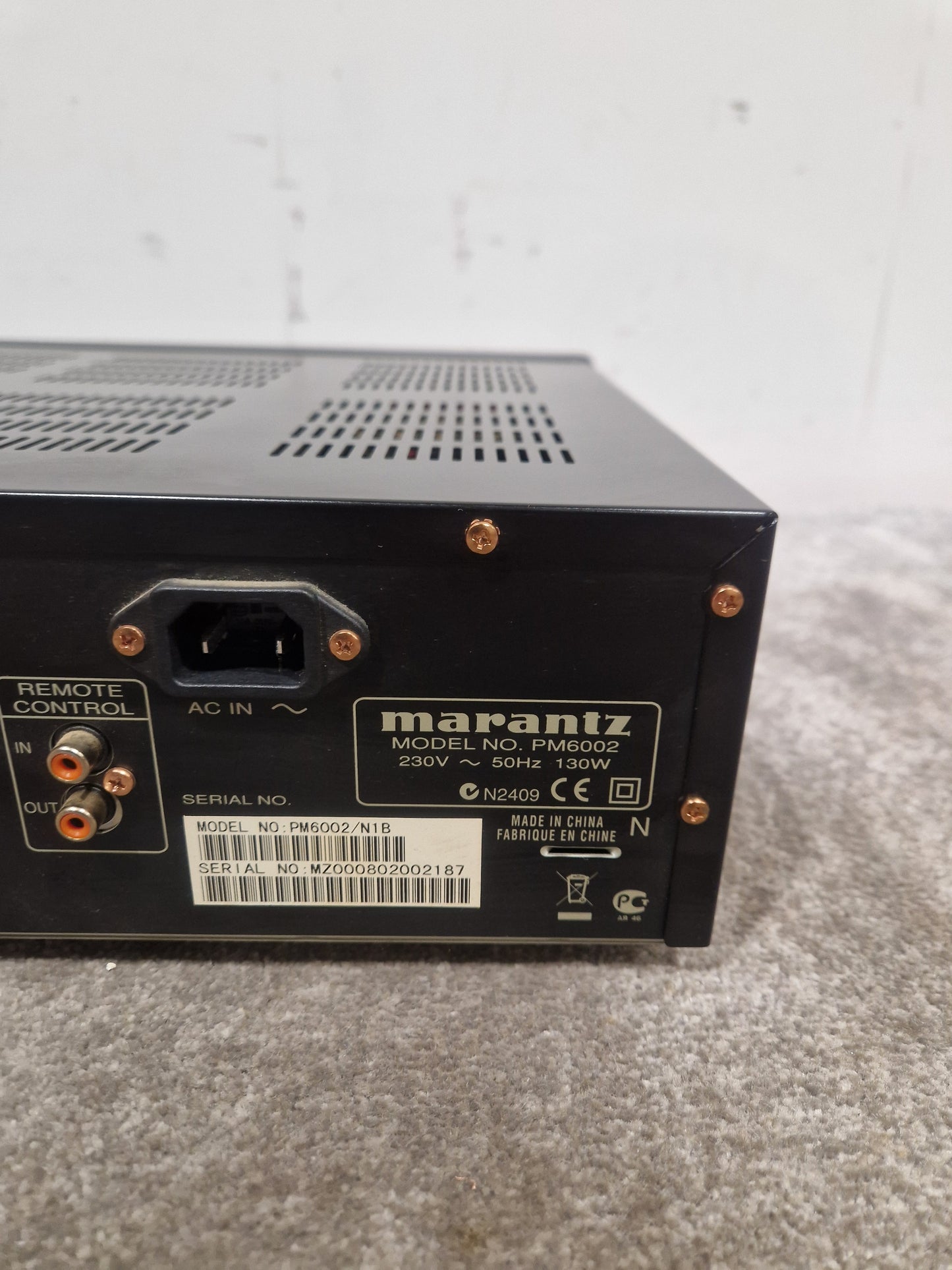 Marantz PM6006 - Integrated Amplifier - Black - Good w/ remote