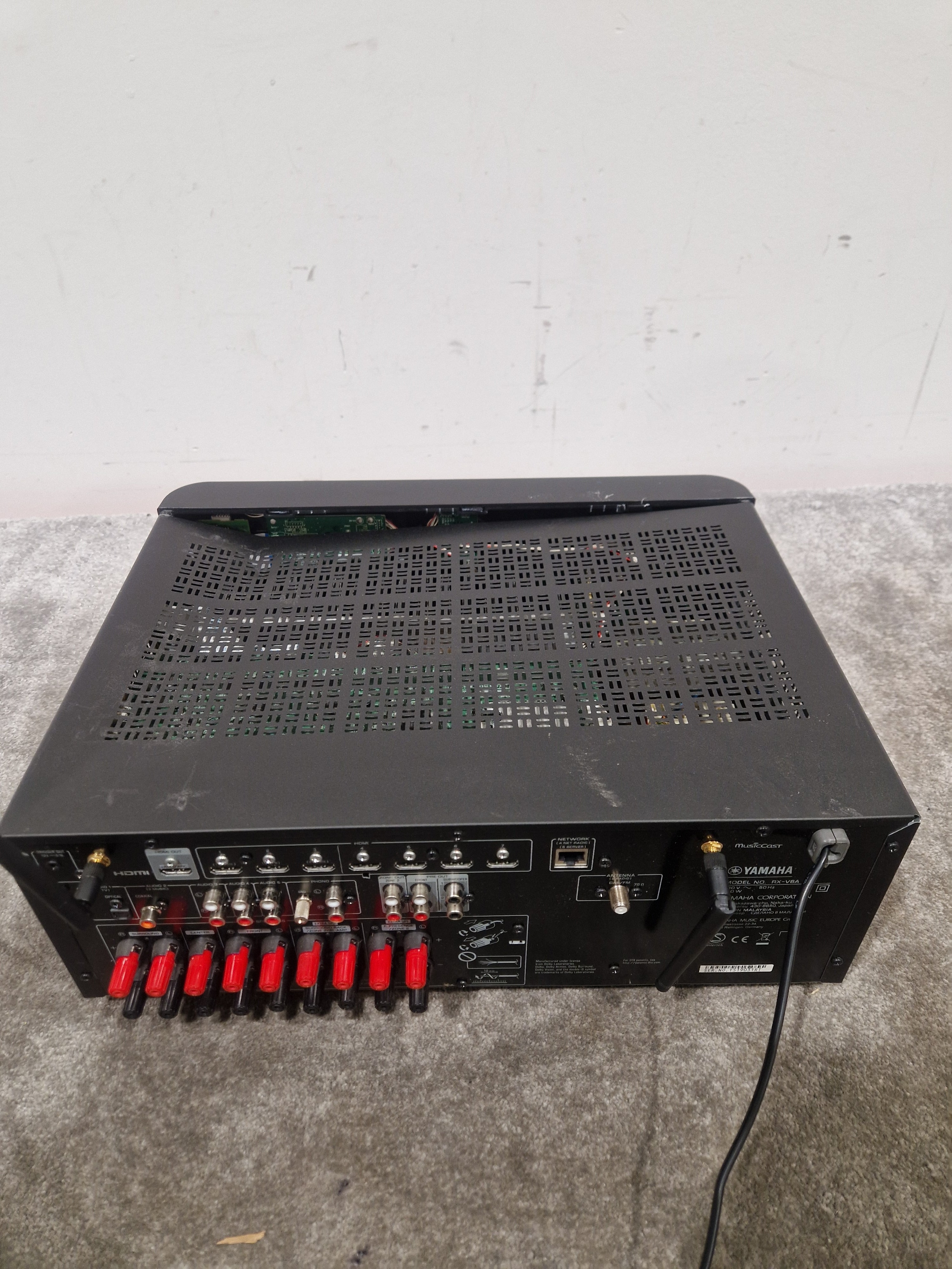 ​【ジャンク】YAMAHA RX-V6A AVアンプ 部品取り・修理前提 Yamaha RX-V6A - AV Receiver - Black - Spares or Repair - Spares or
