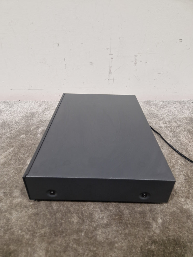 NAD C 520 - CD Player - Silver/Grey - Spares or Repair w/ Manual And Remote - Image 10