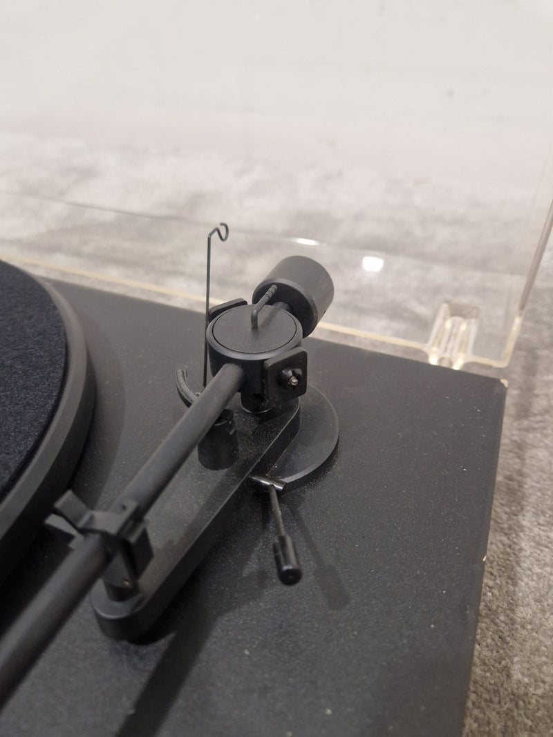 Pro-Ject Debut II - Turntable - Black - Spares or Repair - Image 6