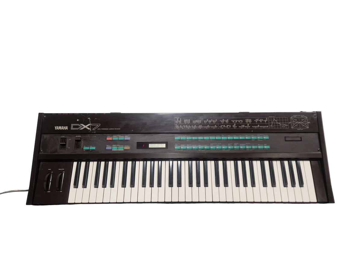 Yamaha DX7 - Digital Synthesizer - Black - Good w/ Hard Case