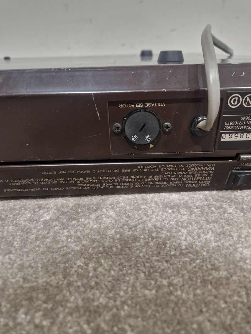 Yamaha DX7 - Digital Synthesizer - Black - Good w/ Hard Case - Image 11