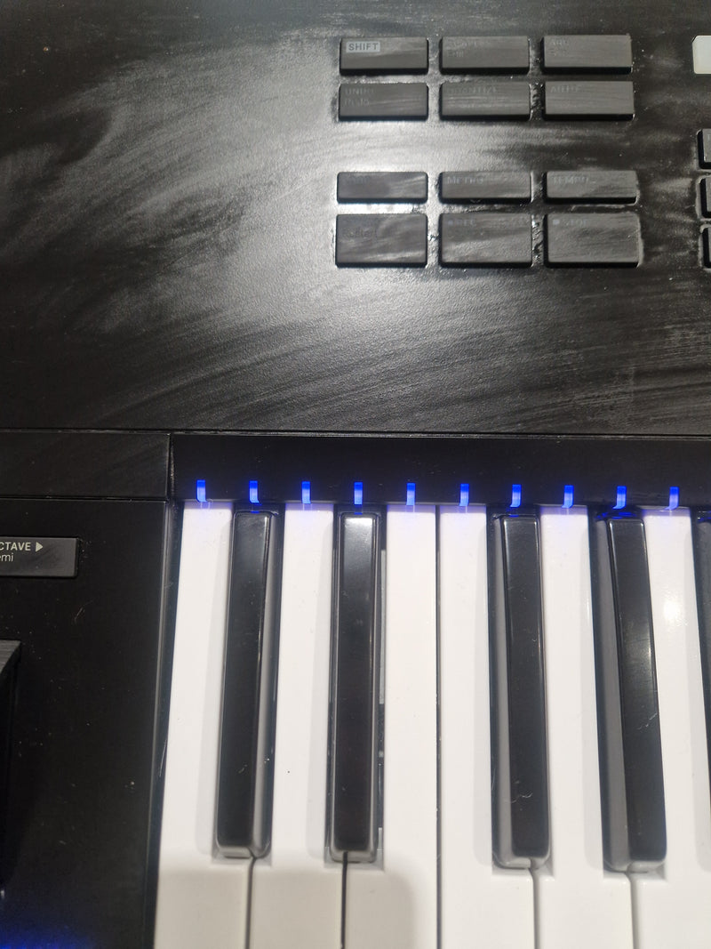 Native Instruments Komplete Kontrol S49 MK2 - MIDI Controller Keyboard - Black - Excellent w/ Original Box - Image 14
