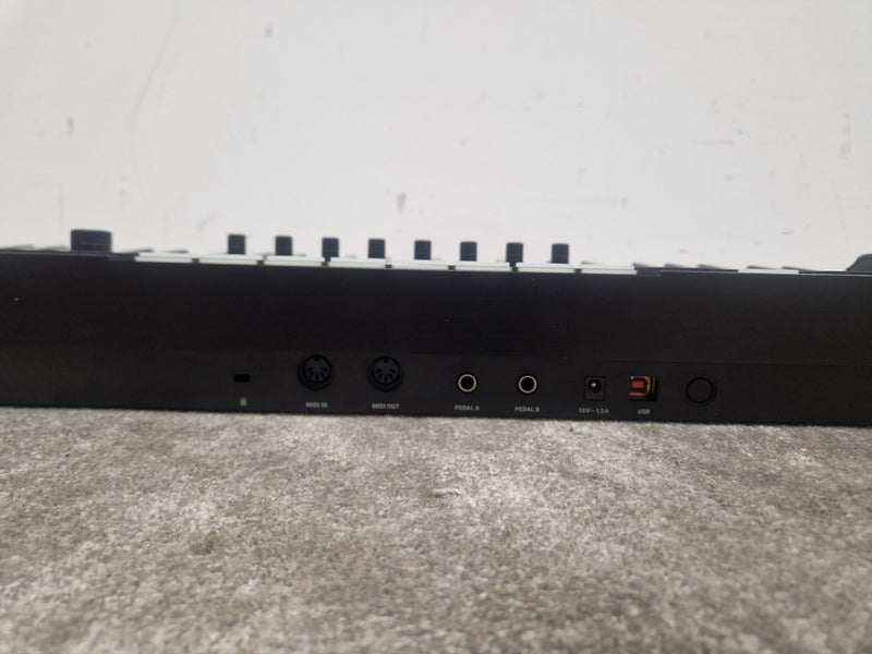 Native Instruments Komplete Kontrol S49 MK2 - MIDI Controller Keyboard - Black - Excellent w/ Original Box - Image 11