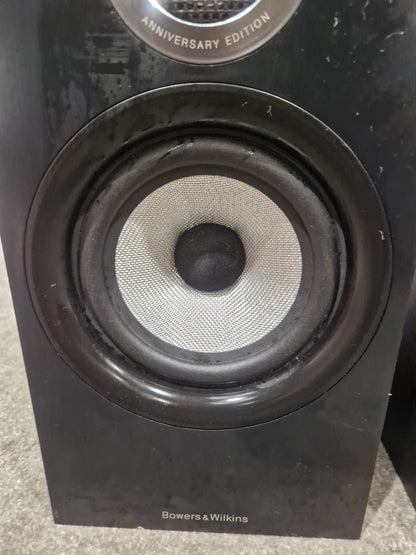 Bowers & Wilkins 607 S2 Anniversary Edition - Bookshelf Speakers - Pair - Black - Good