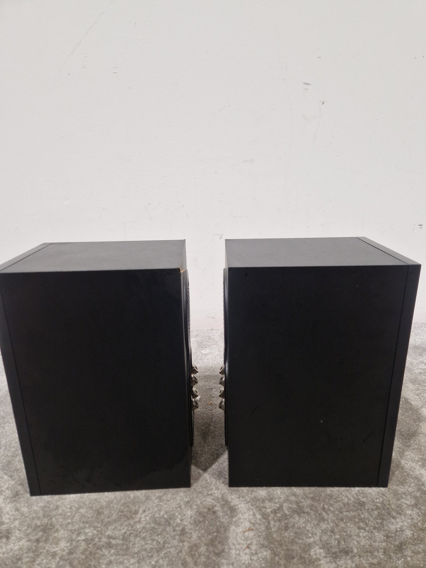 Bowers & Wilkins 607 S2 Anniversary Edition - Bookshelf Speakers - Pair - Black - Good