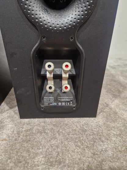 Bowers & Wilkins 607 S2 Anniversary Edition - Bookshelf Speakers - Pair - Black - Good