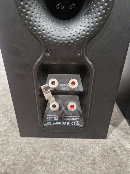 Bowers & Wilkins 607 S2 Anniversary Edition - Bookshelf Speakers - Pair - Black - Good