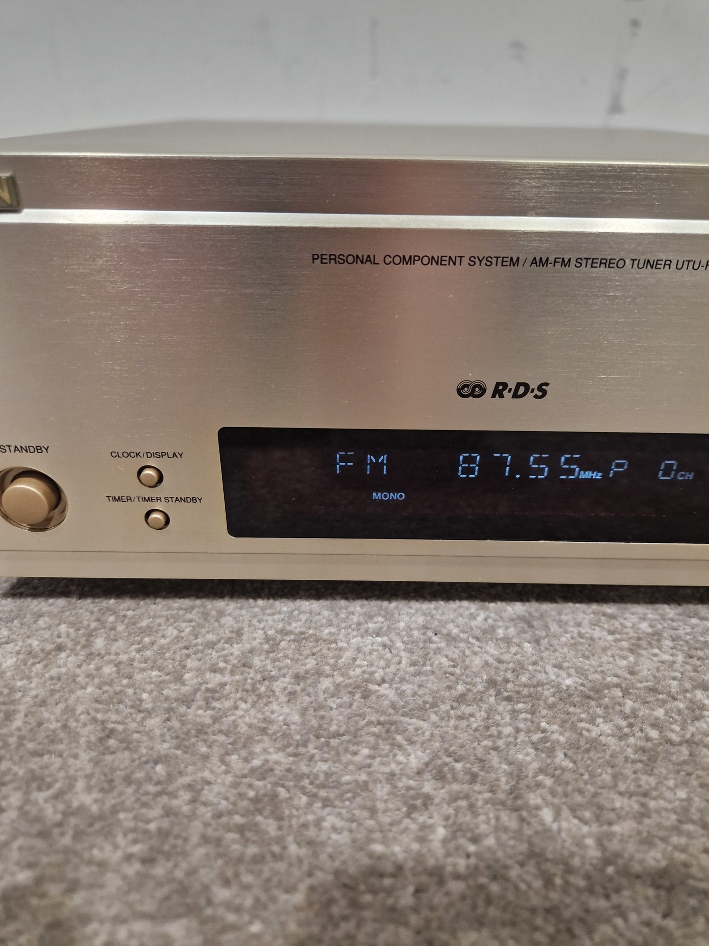 Denon UTU-F88 - AM/FM Tuner - Silver - Excellent