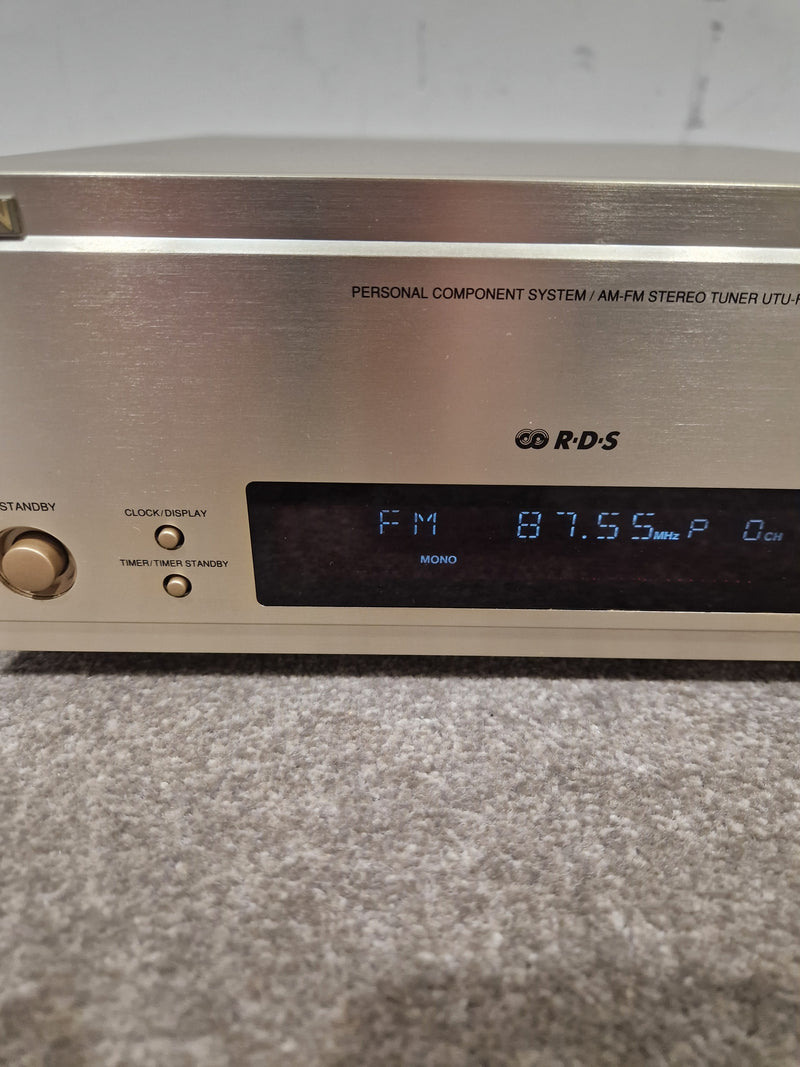 Denon UTU-F88 - AM/FM Tuner - Silver - Excellent - Image 2