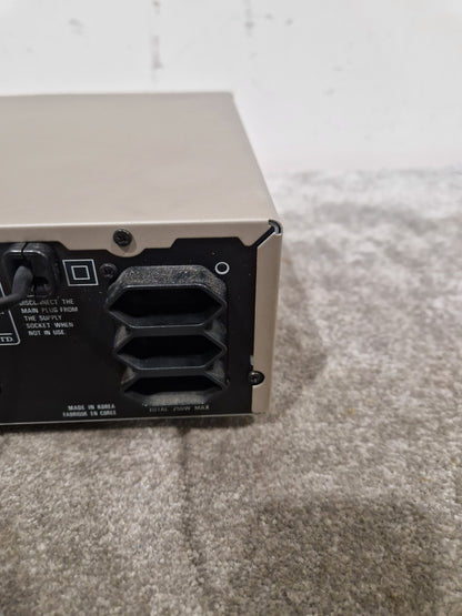 Denon UTU-F88 - AM/FM Tuner - Silver - Excellent