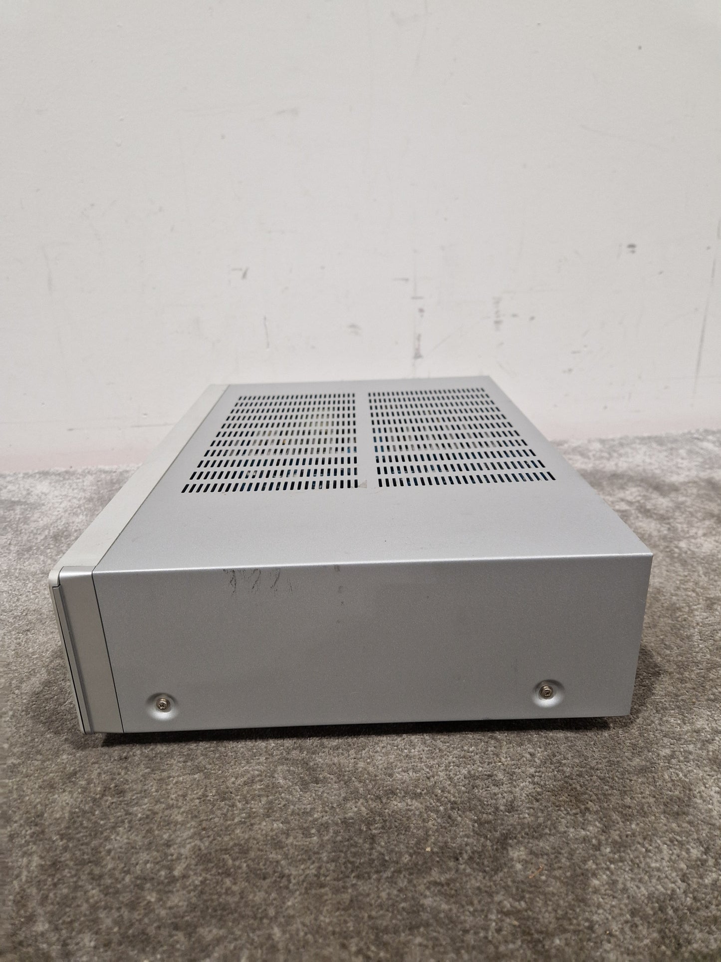 Marantz PM7001 - Integrated Amplifier - Silver - Excellent w/ Manuals & Remote