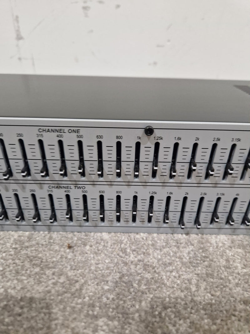 dbx 231S - Dual Channel Graphic Equalizer - Silver - Excellent w/ Original Box & Manuals - Image 8