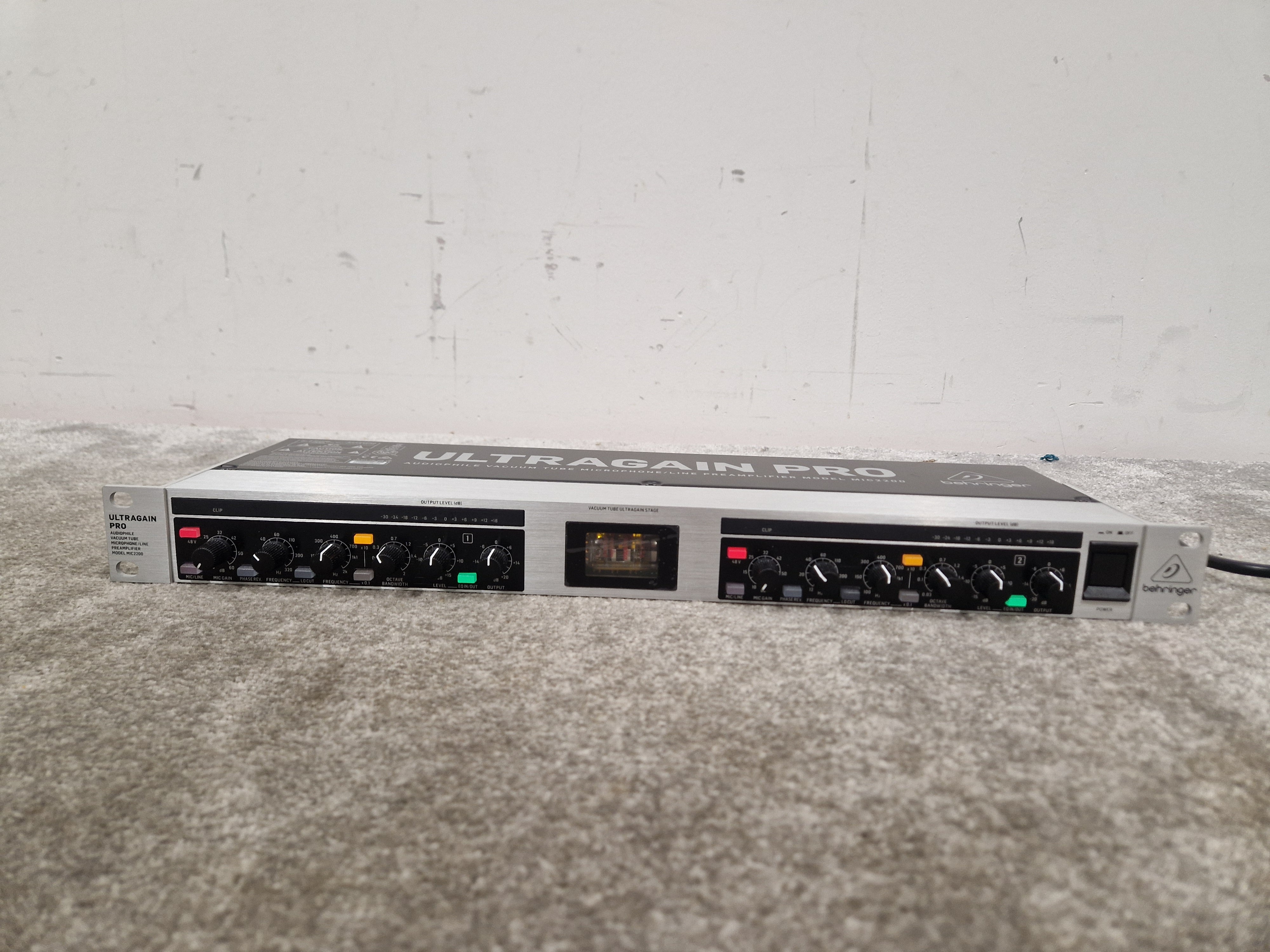 Behringer Ultragain Pro MIC2200 - Microphone Preamp - Excellent w