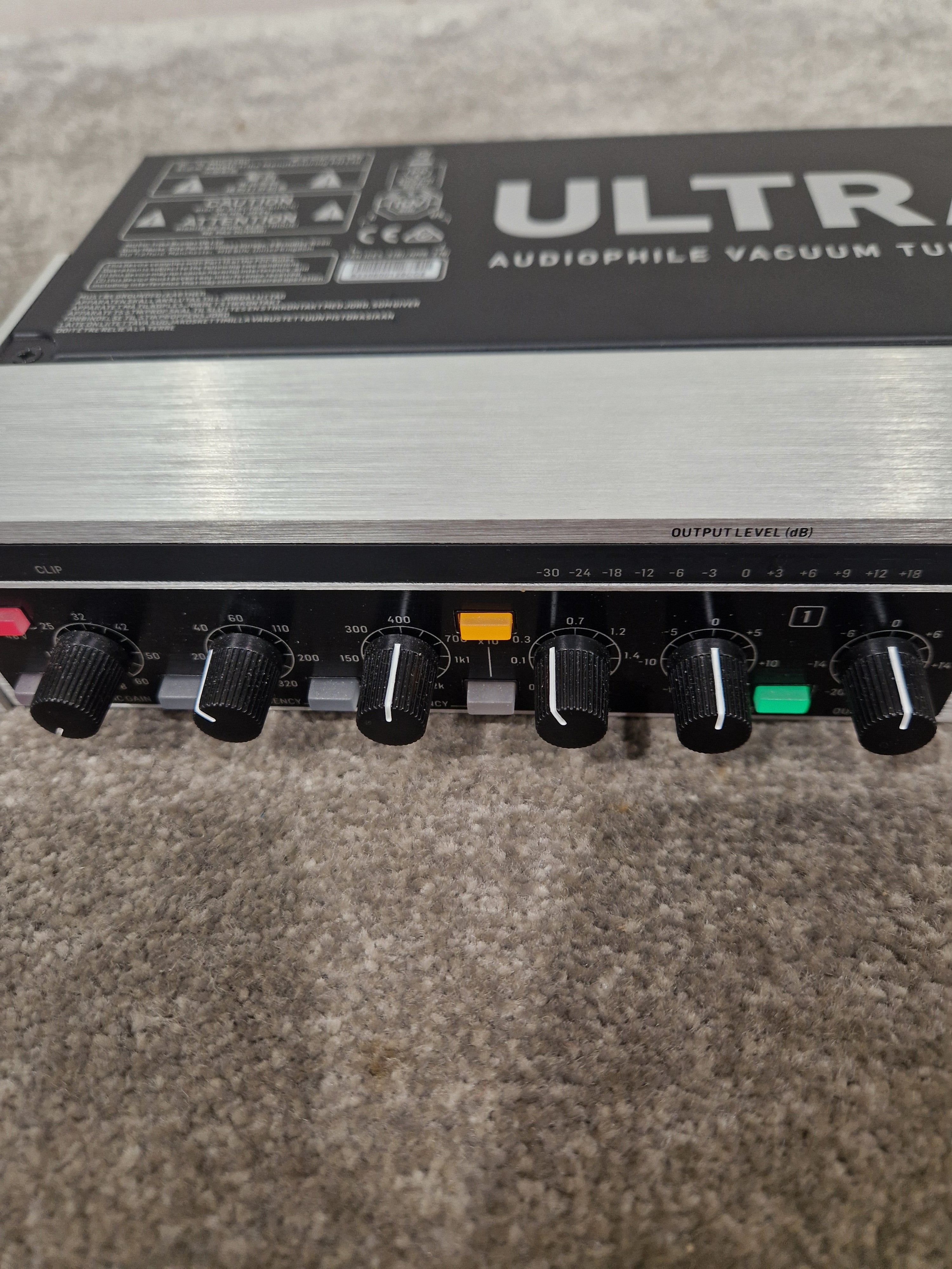 Behringer Ultragain Pro MIC2200 - Microphone Preamp - Excellent w