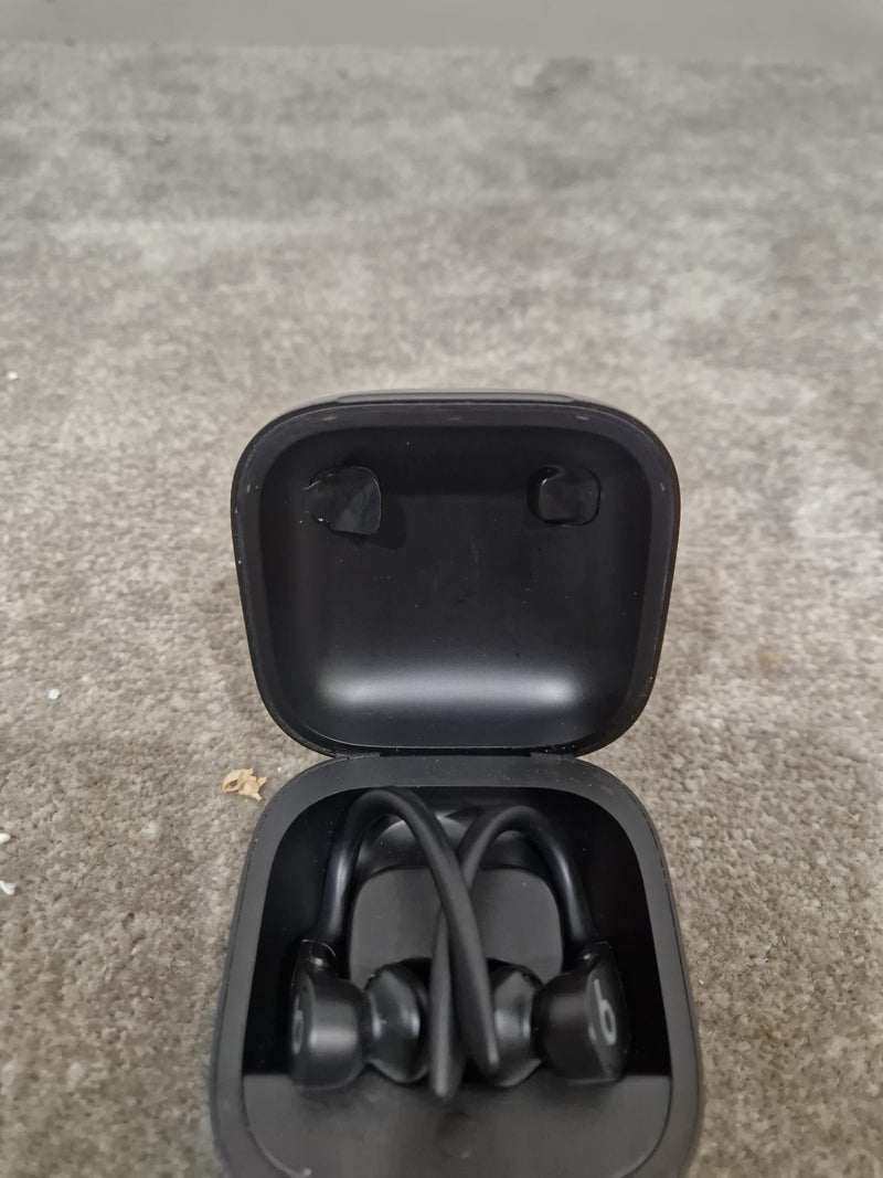 Beats Powerbeats Pro - Wireless Earbuds - Black - Excellent - Image 2