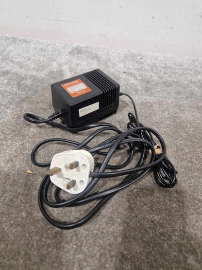 Roland CM-64 - Sound Module - Good w/ Manuals & Power Supply