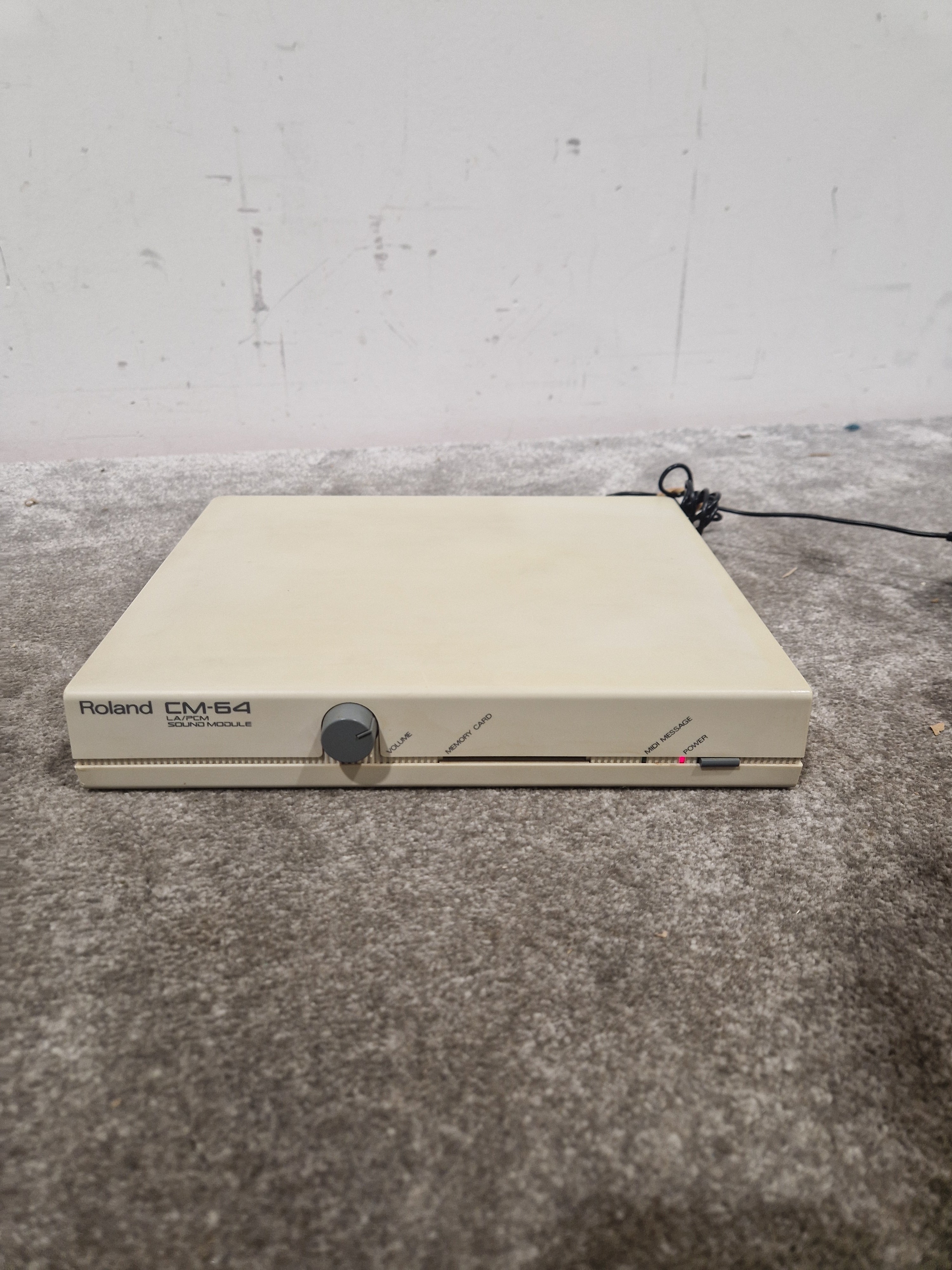 Roland CM-64 - Sound Module - Good w/ Manuals & Power Supply