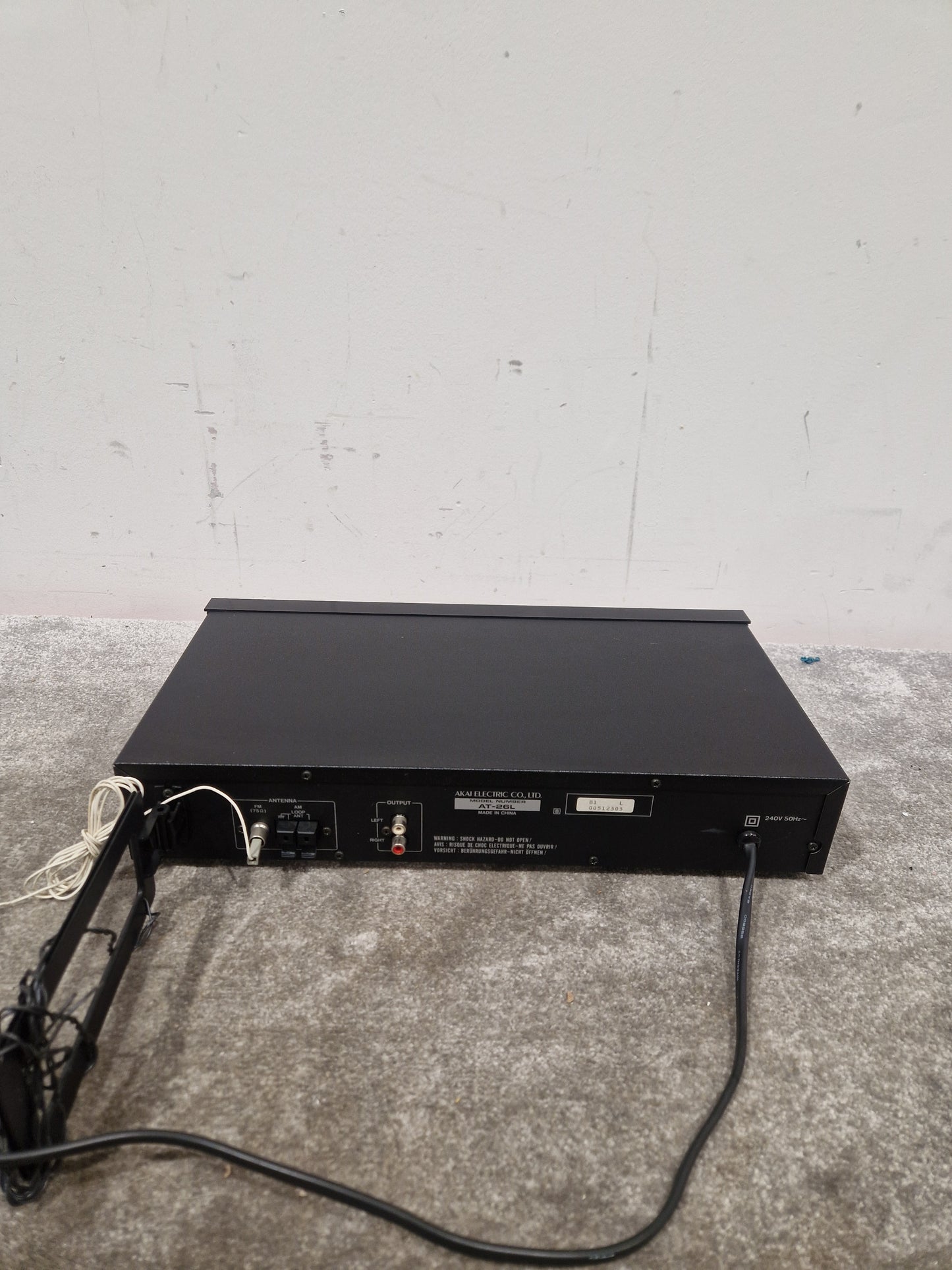 Akai AT-30 - Digital Synthesizer Tuner - Black - Excellent