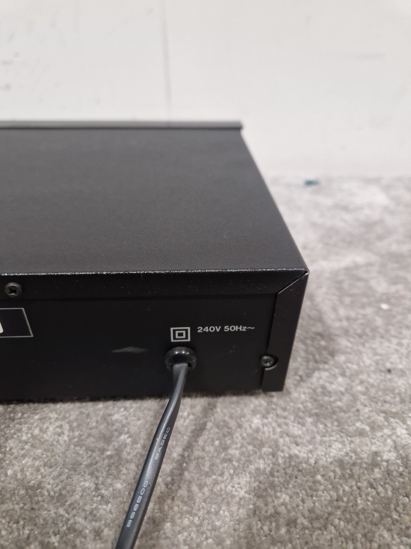 Akai AT-30 - Digital Synthesizer Tuner - Black - Excellent