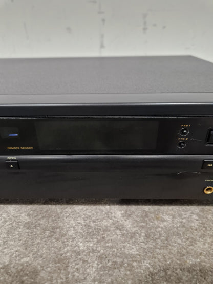 Marantz CD42 - Black - CD Player - Classic Design - Good w/ Power Cable