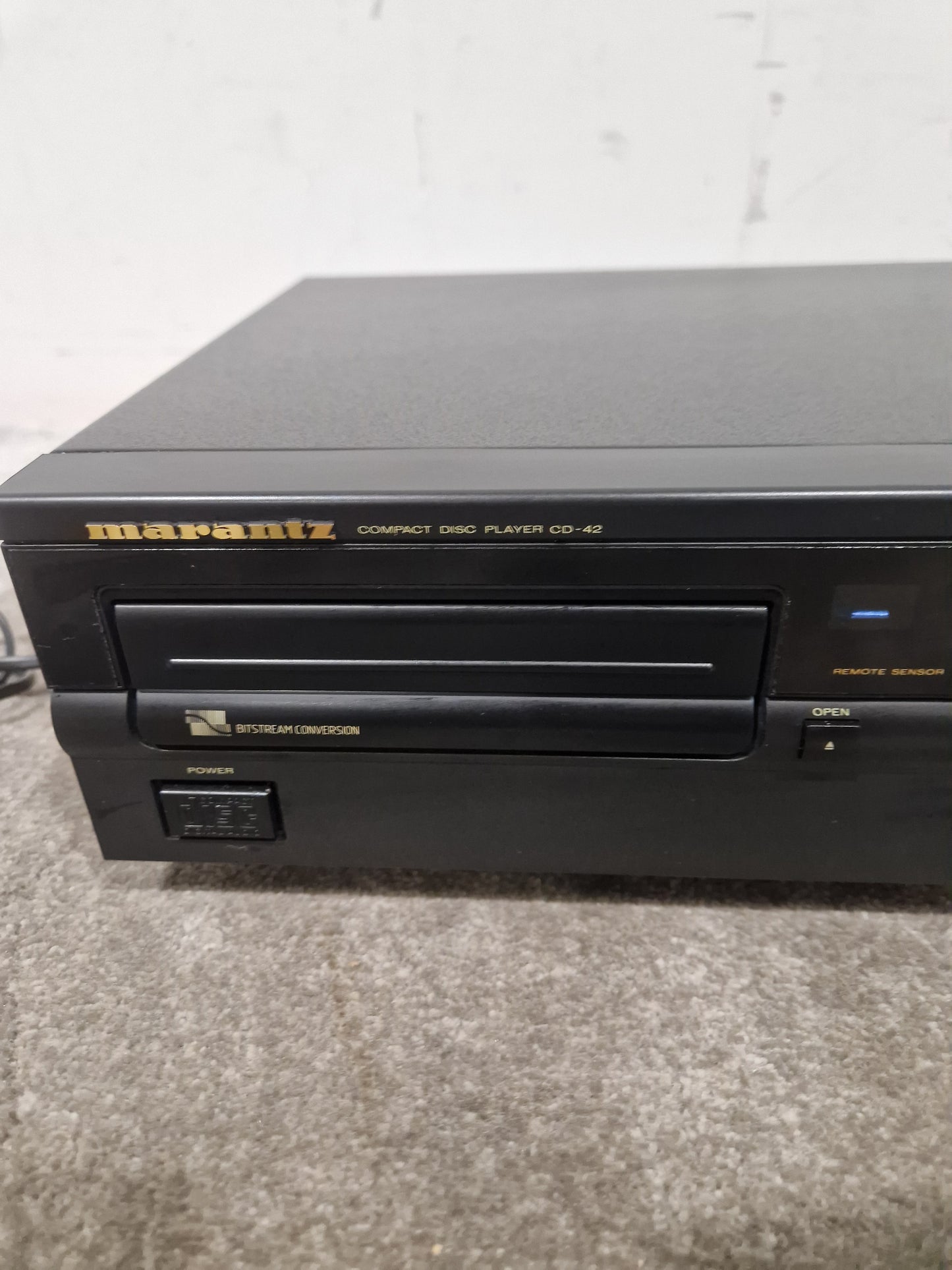 Marantz CD42 - Black - CD Player - Classic Design - Good w/ Power Cable