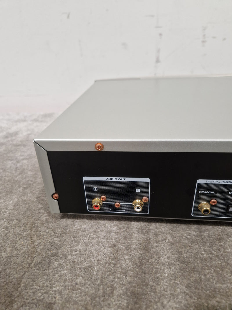 Marantz CD6007 - CD Player - Silver – CD Player - Excellent w/ Original Box & remote - Image 8