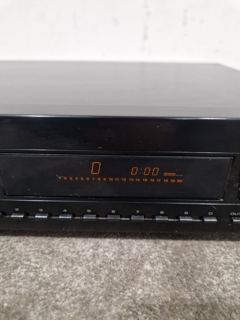 Yamaha CDX-493 - CD Player - Black - Good - Image 2