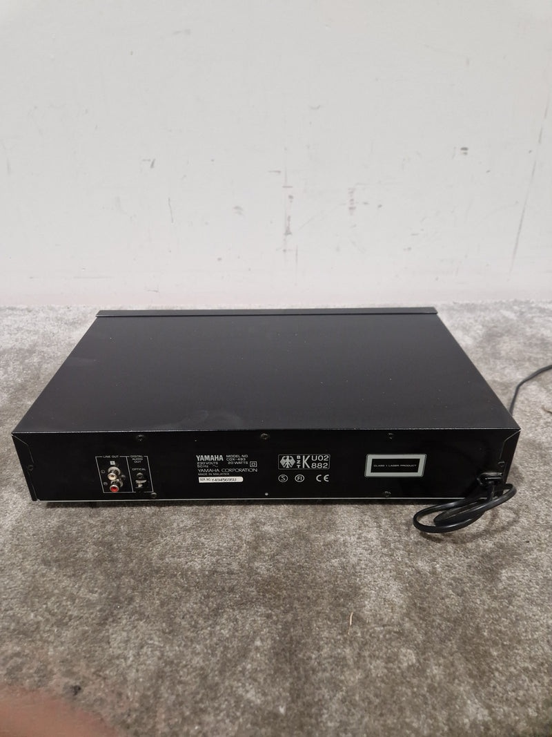 Yamaha CDX-493 - CD Player - Black - Good - Image 4