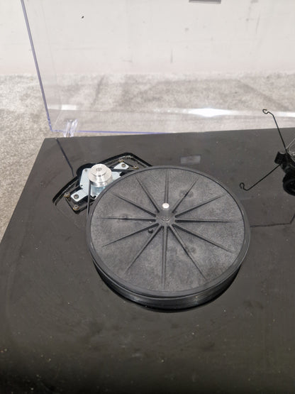Pro-Ject Debut Carbon - Turntable – Turntable - Spares or Repair