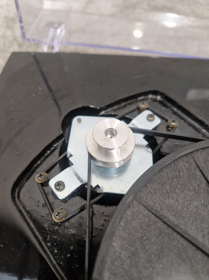 Pro-Ject Debut Carbon - Turntable – Turntable - Spares or Repair