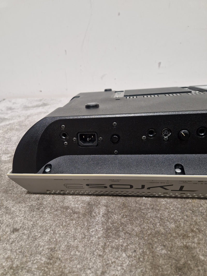 Yamaha Tyros 3 - Digital Workstation Keyboard - White/Silver - Excellent - Image 33