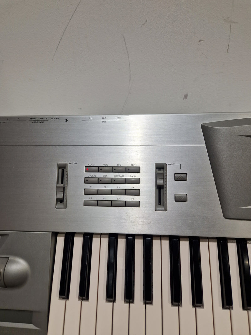 Korg Trinity Plus - Music Workstation/Synthesizer - Silver - Excellent w/ Original Box & Manuals - Image 24