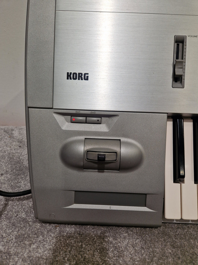 Korg Trinity Plus - Music Workstation/Synthesizer - Silver - Excellent w/ Original Box & Manuals - Image 17