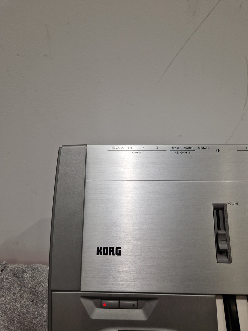 Korg Trinity Plus - Music Workstation/Synthesizer - Silver - Excellent w/ Original Box & Manuals - Image 5