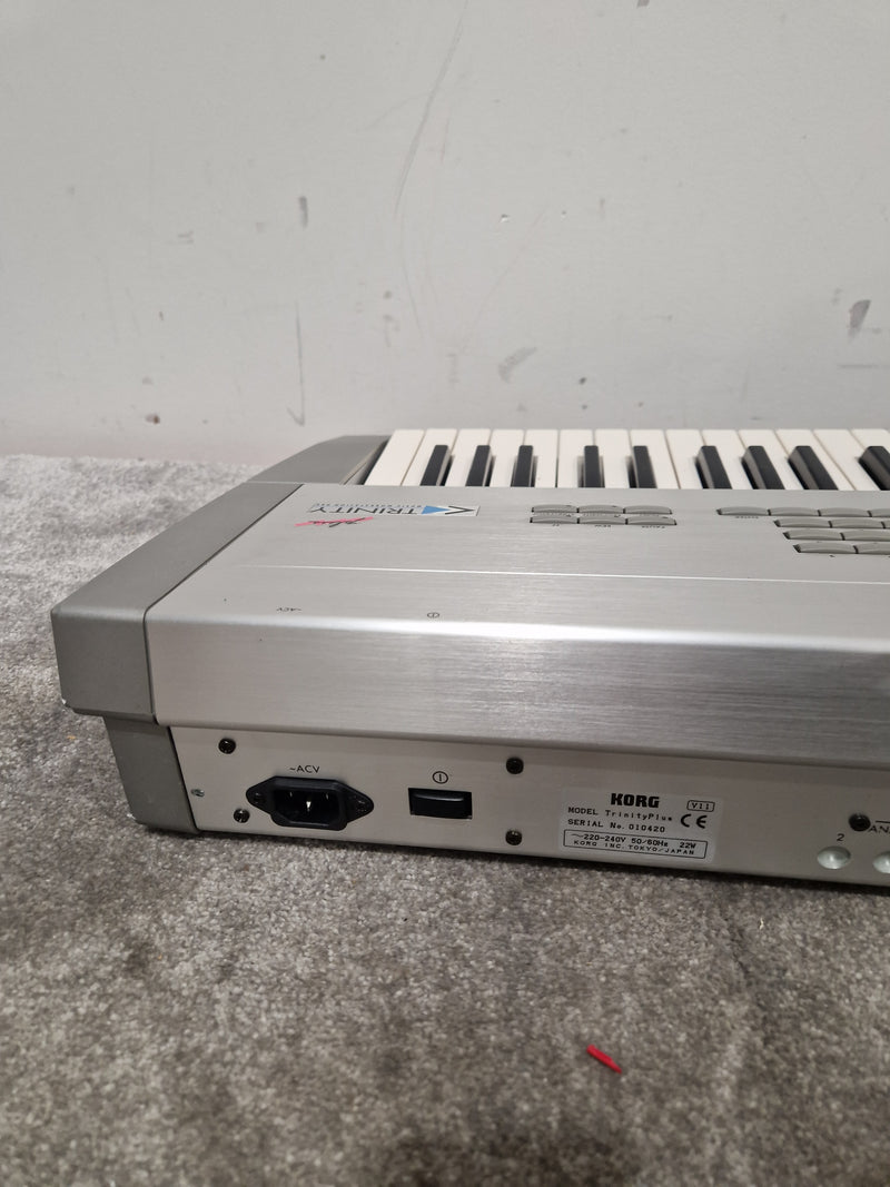 Korg Trinity Plus - Music Workstation/Synthesizer - Silver - Excellent w/ Original Box & Manuals - Image 4