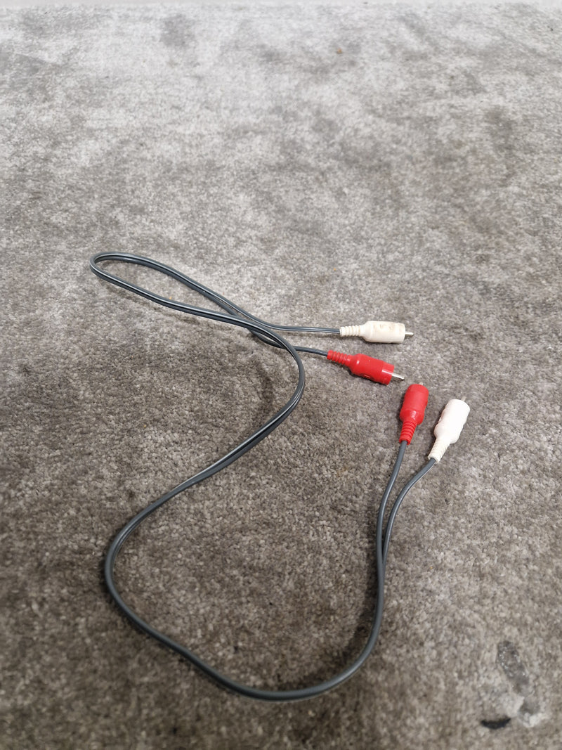 Job-Lot OF RCA Cables - X6 – RCA Cable - Excellent - Image 5