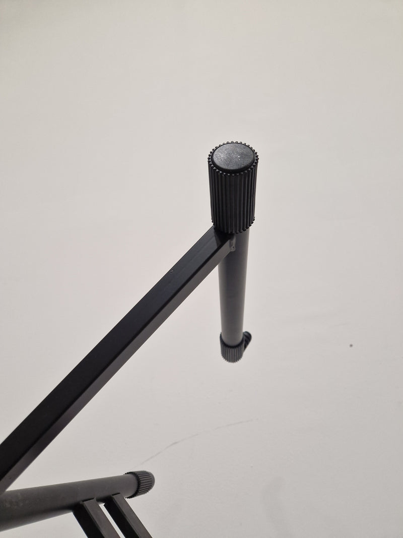 Bespeco HX Quick Locking Keyboard Stand - Black – Keyboard Stand - Excellent - Image 4