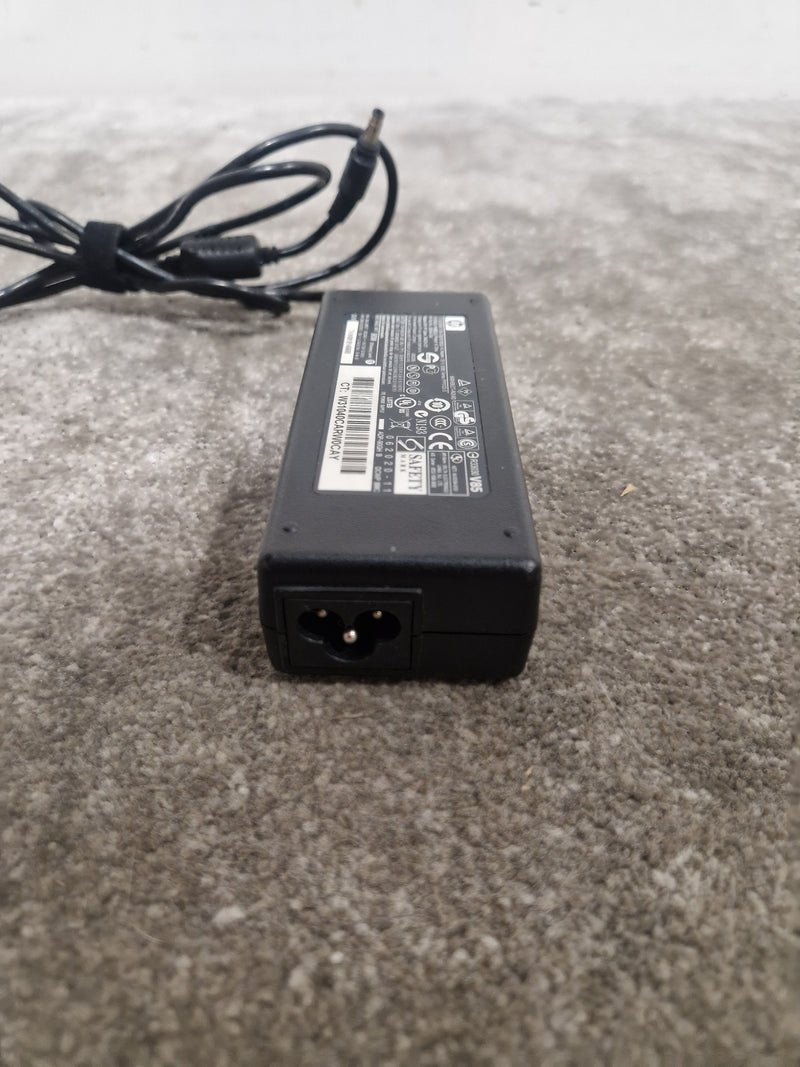HP AC Adapter Charger 19V – AC Adapter - Excellent - Image 3