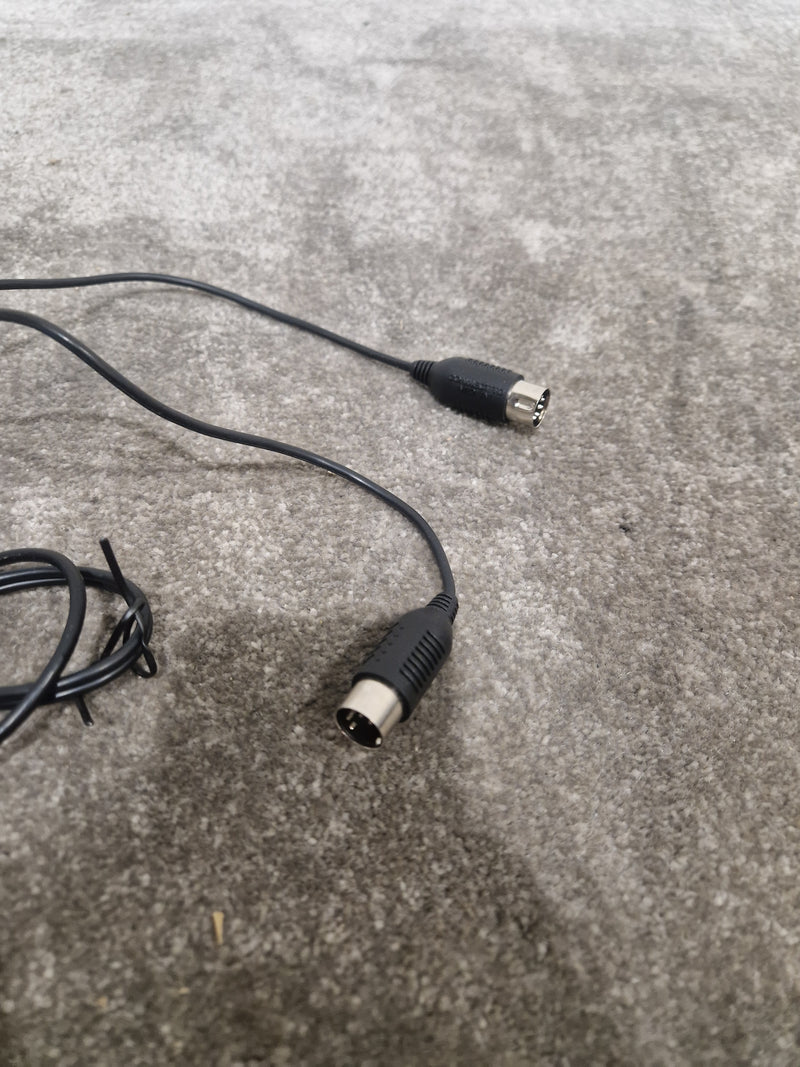 Roland UM One USB MIDI Interface – MIDI Interface - Excellent - Image 8