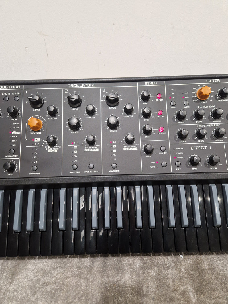 Studiologic Sledge - Synthesizer - Orange/Black - Excellent w/ Power cable - Image 13