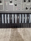 Studiologic Sledge - Synthesizer - Orange/Black - Excellent w/ Power cable - Photo 2