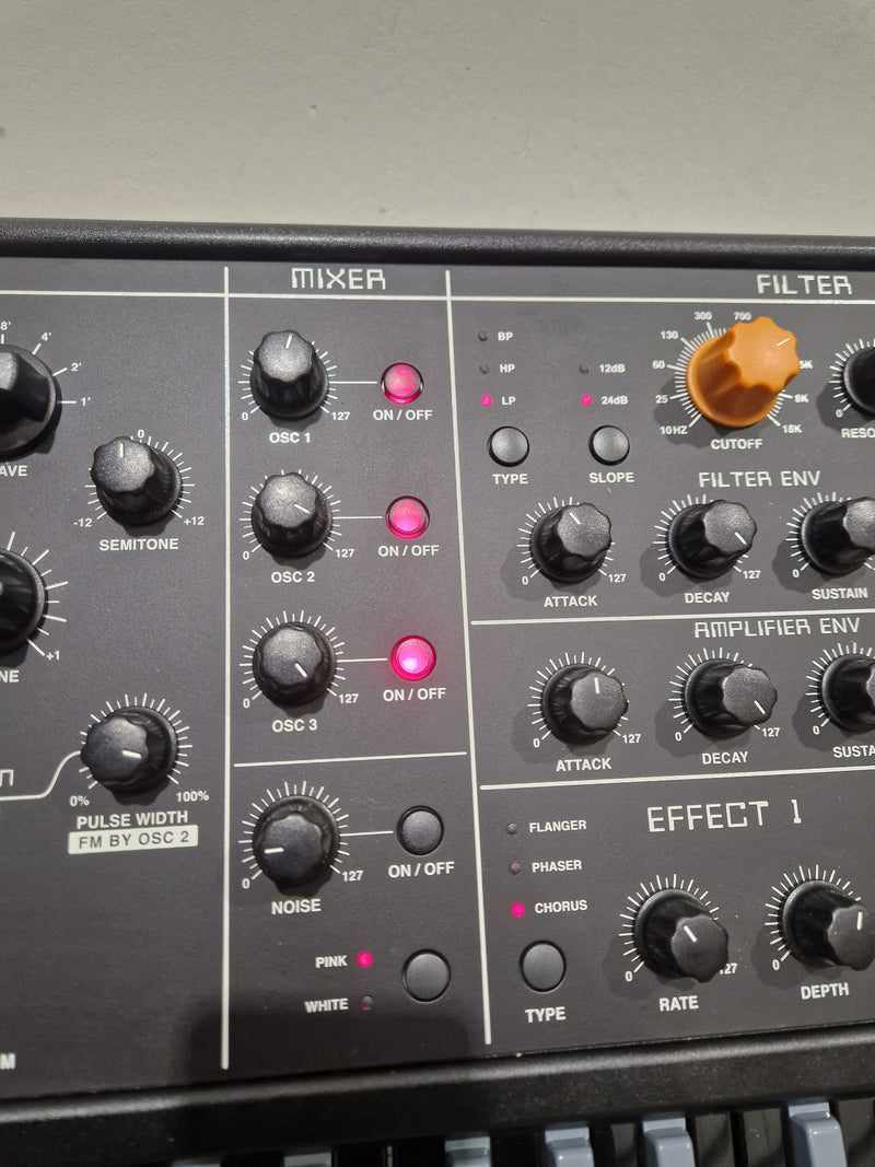 Studiologic Sledge - Synthesizer - Orange/Black - Excellent w/ Power cable - Image 10